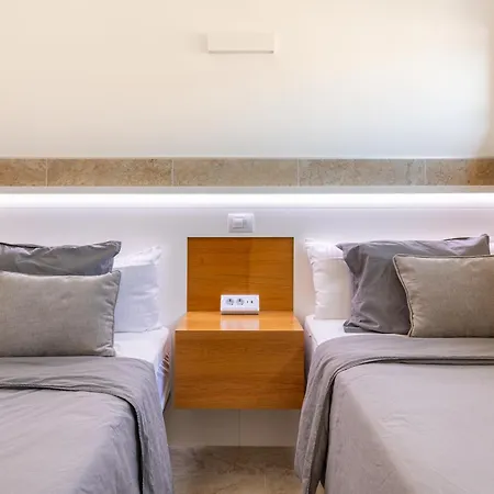 Sun Paradiso Apartman *