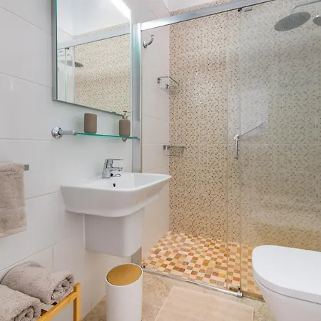 Sun Paradiso Apartman *